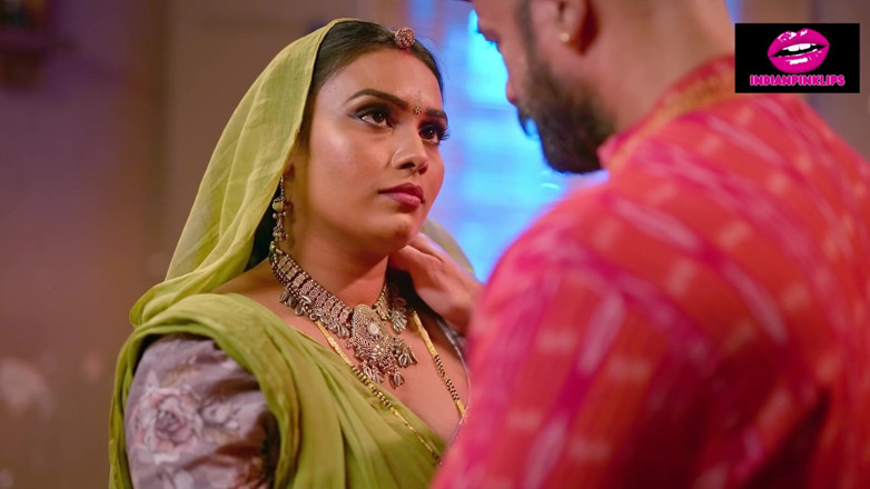 Indianpinklips: India sexy engañó a su marido y fue follada duro...