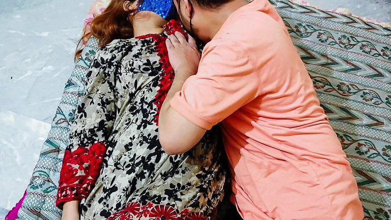 Sairaxsaim: Si cantik bangali si kakak ipar india dengan toket besar...