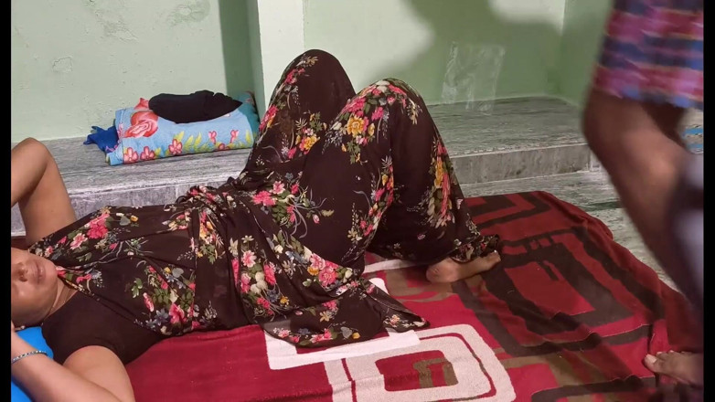 Sexy sindu: Isteri Saree India dikongkek keras