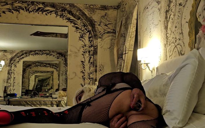 Submissive sissy: Sissy travestiet echtgenoot hotel voor 2 dagen