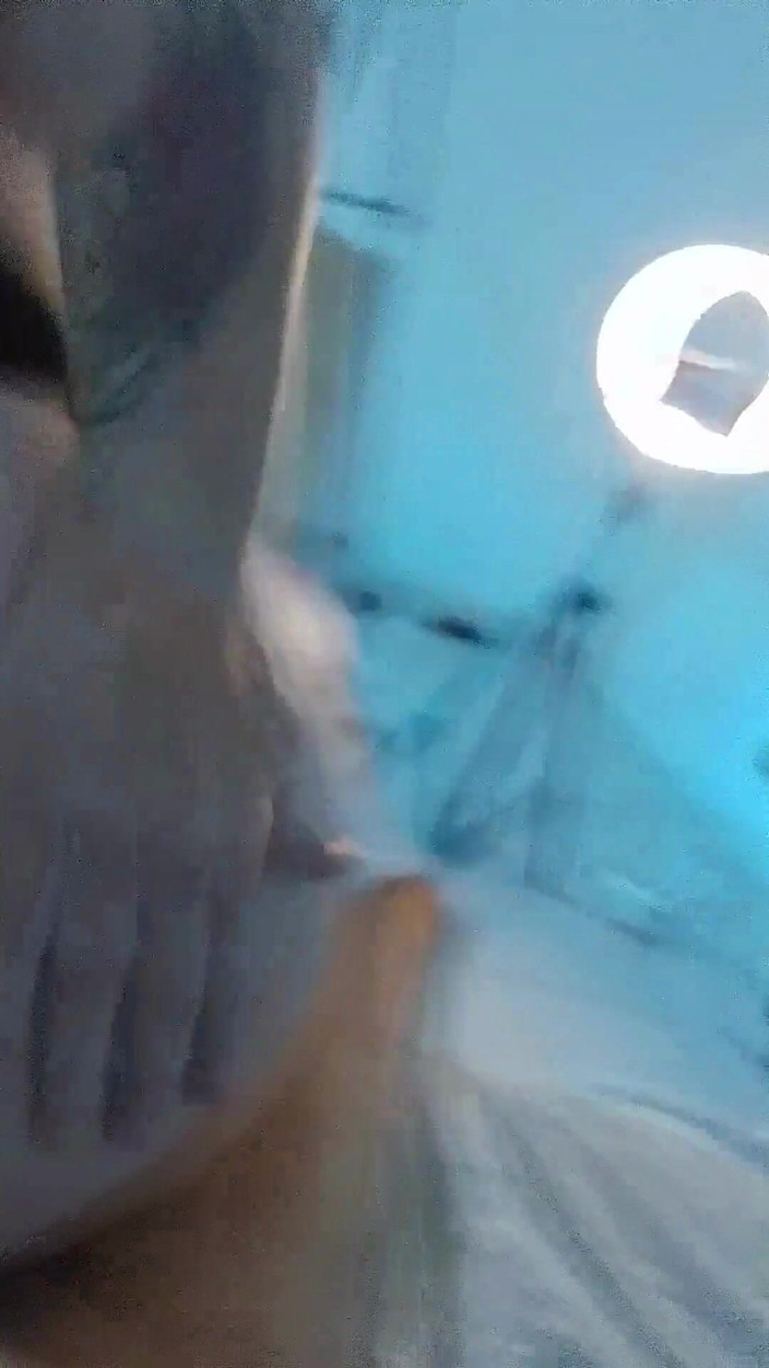 UtopianHumor507: O Corno Do Marido Não Está Em Casa E Foi.