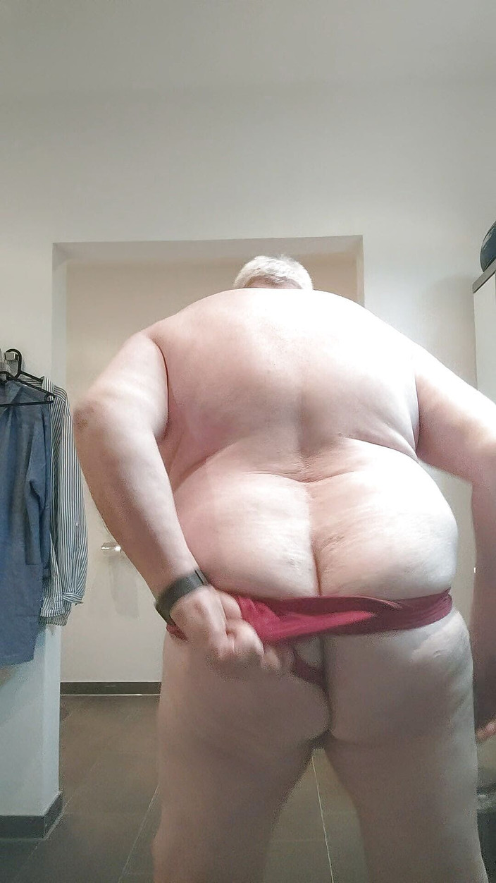 Karlchengeil: Nue depuis mon shoehorn et mon outil vibrant