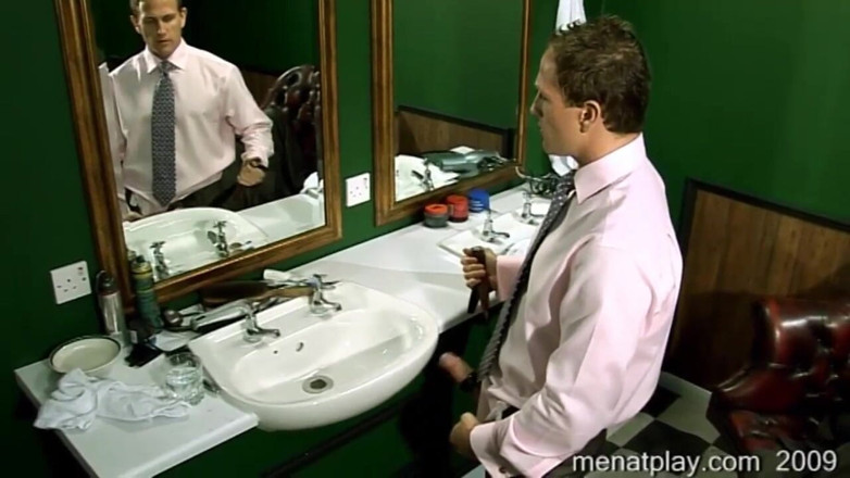 MenAtPlay: On Reflection