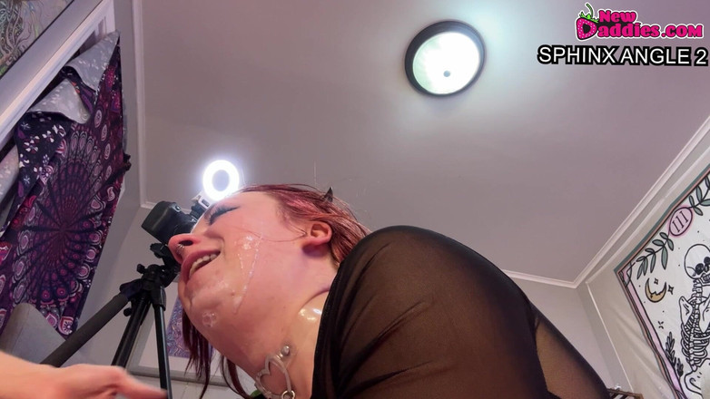 NewDaddies: 퇴근 후 딥쓰롯 오럴을 해주는 완벽한 엉덩이의 고스 PAWG