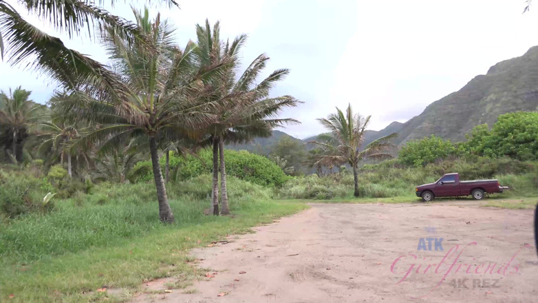 ATK Fans (Girlfriends): Virtual vacation on Molokai with Emma Evins 4/5