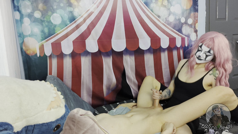 Alice Bean: Cuckles chịch trói buộc xiếc