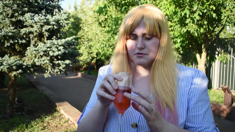 Kira Koval: Kira v říši divů ošukaná robertkem