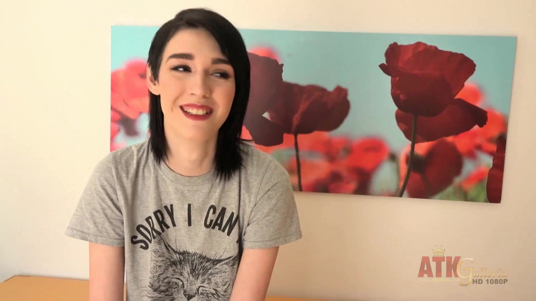 ATKIngdom Fans: Chatten met Ivy Aura