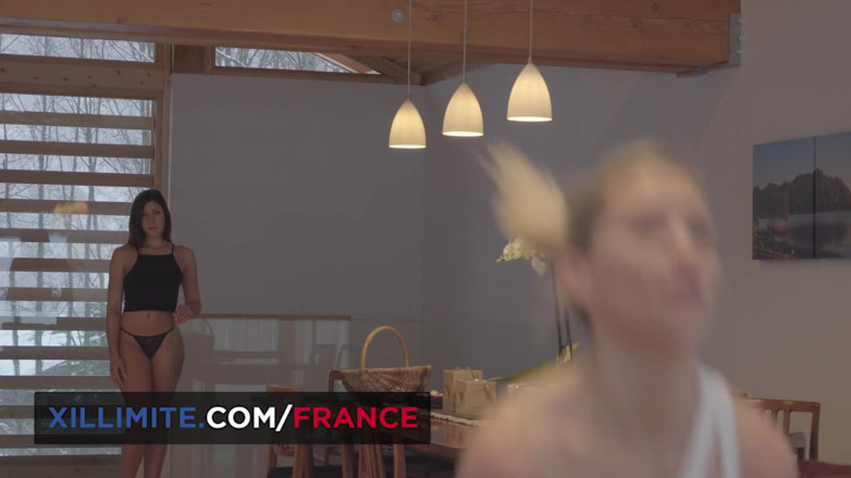 Made In France: Супер сексуальний лесбійський секс в шале