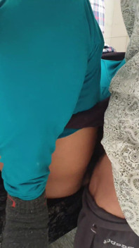 Pembantu rumah India yang berpantat ketat dan pantat besar dikongkek oleh pemilik cuckoldnya
