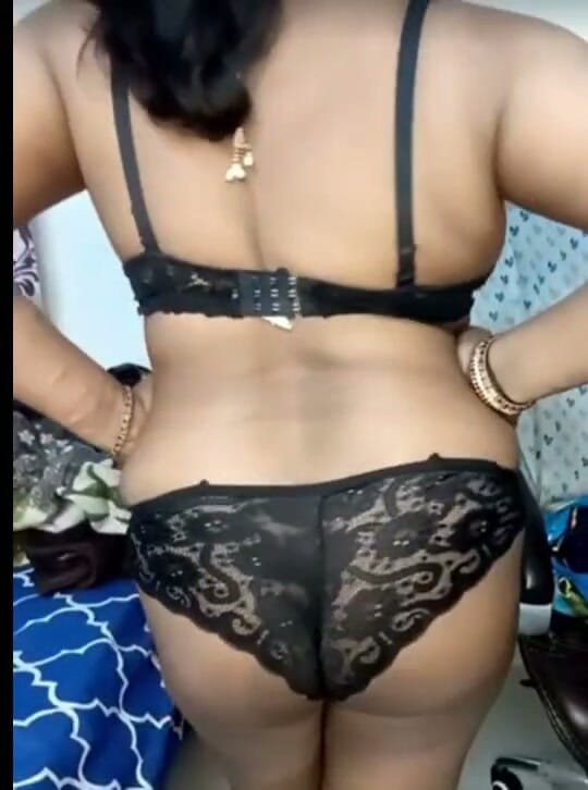 Telugu horny aunty: Telugu zia spettacolo completo
