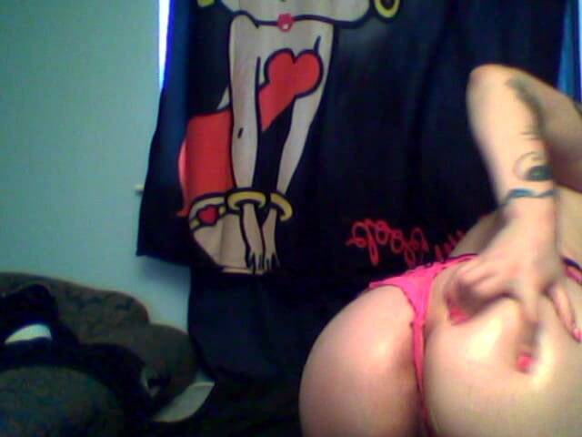 MissFFW: Dać się ponieść wcieraniu kremu w cycki