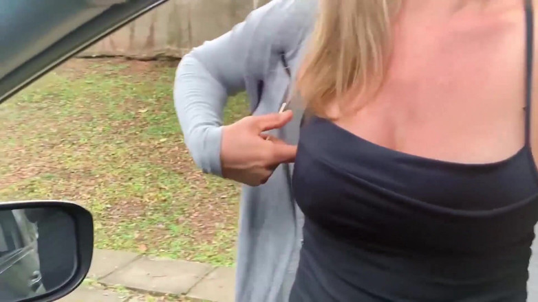 Screwdriverzz: Orang asing bersetuju untuk cepat melancap saya di dalam kereta