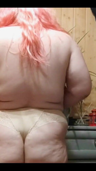 See my ass in all its glory