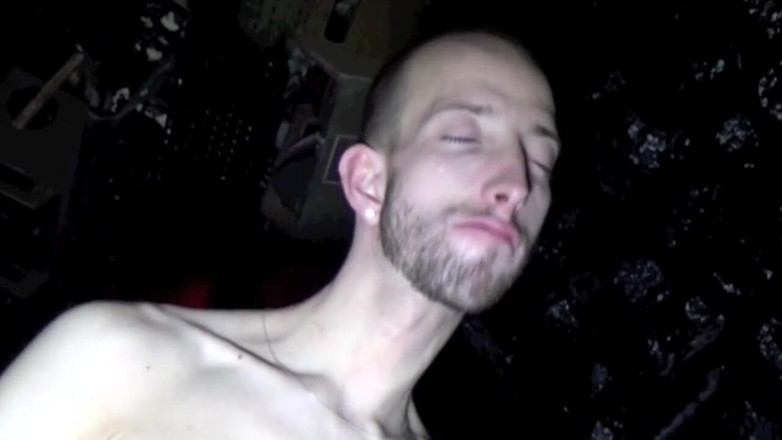 Sex with companion boy: JUSTIN šuká s krásným mladým straighy chládkem zvědavým
