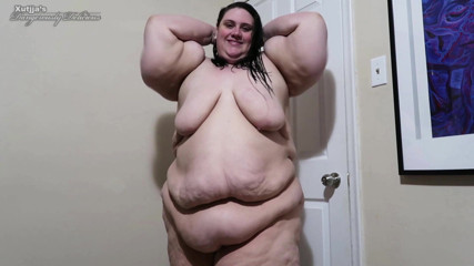 Xutjja: My Fupa & Butt
