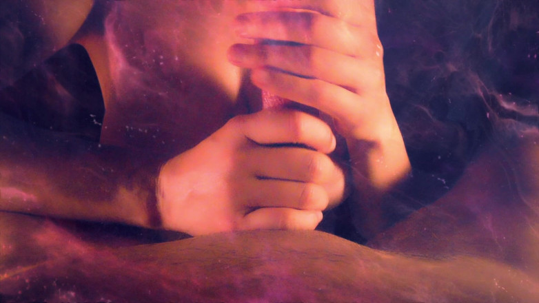 Moony: Une aisselle douce et sensuelle sans renlents masse une bite...