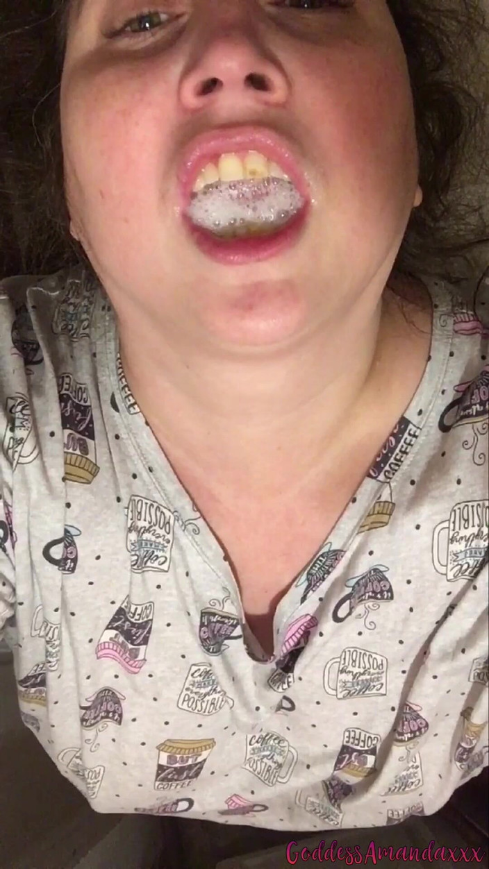 Goddess Amanda: Koltuk altı saçımı tıraş ediyorum ve döl yutuyor