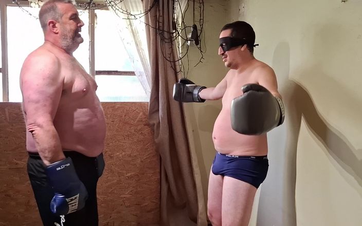 Combat and fetish: Silver Daddy Boxer Testing His Strength on the Jobber