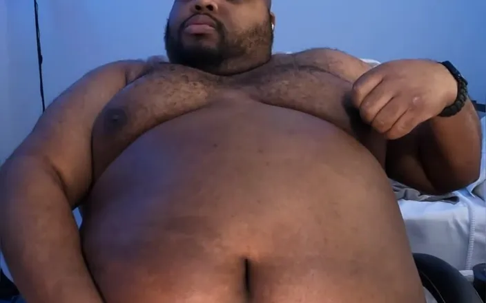 Blkhole420: Horny on my day off and working on keeping this...