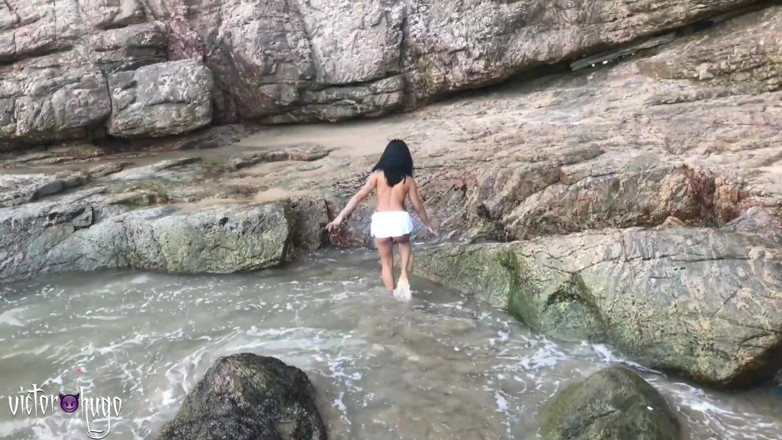 VictorHugo: Spotykać się z przyjacielem na plaży