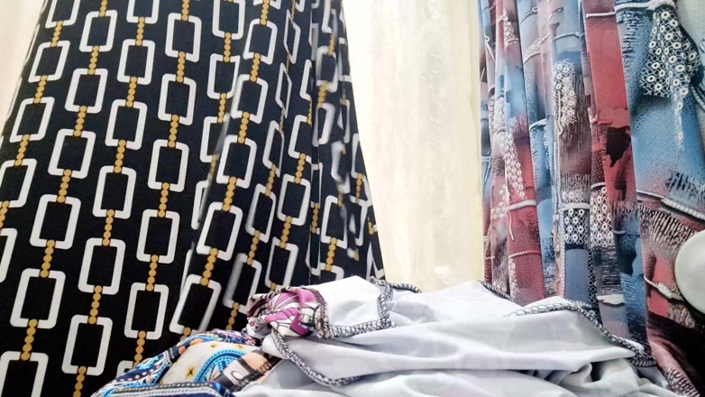 Nicoletta Embassi: Cumpărături la centrul comercial și Revelația în sandalele negre din Dressing Room...