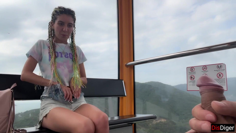 Dis Diger: Otdoor Dick Flashing on the Ferris Wheel - Stranger Girl Help...