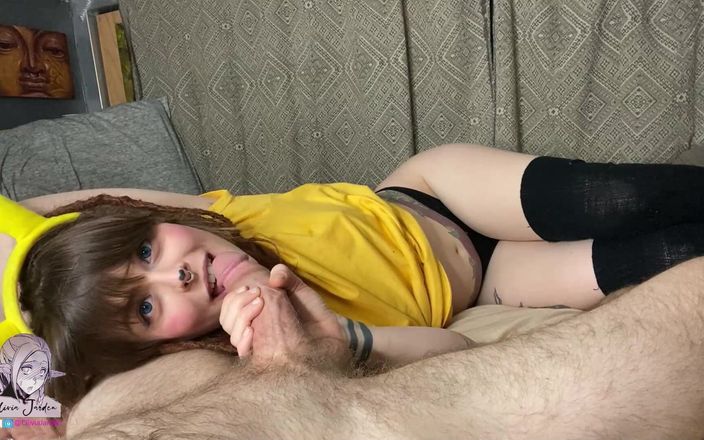 Olivia Jarden: Pikachu to bere zezadu - Asmr