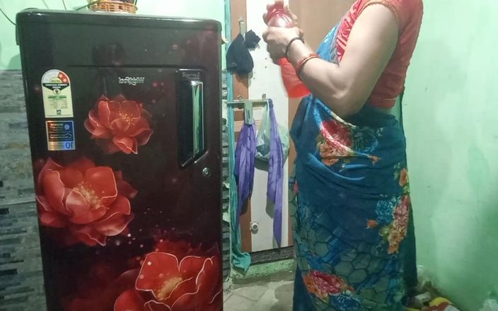 Pooja Sexy: 私は台所で私のバビをファックしました