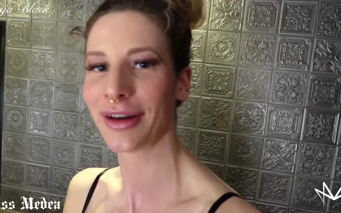 Anja Black: Pegging with 3 Dominas