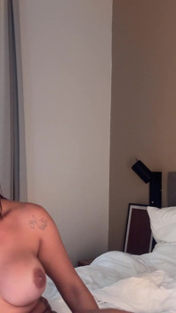 Jade está de humor provoca