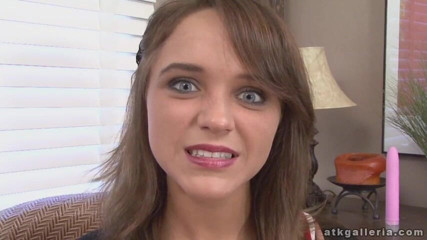 ATKIngdom Fans: Teen makes herself cum