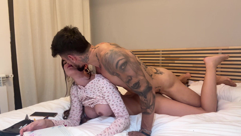 Valentino Roca TV: Stepsister You Shouldn't Have Entered My Room. Don't Tell Anyone! -...