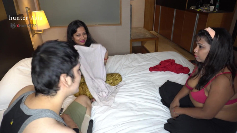 hunter Asia: The Guy Find Himself Lucky for Having Two MILFs on...