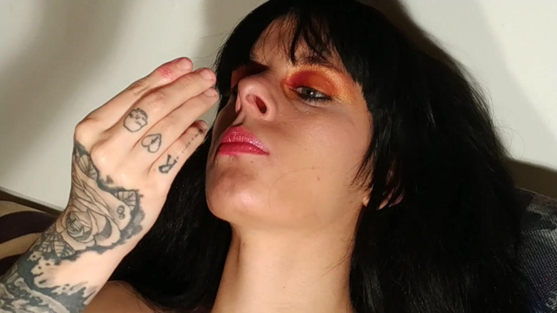 Beth Kinky: Main sama hidungku