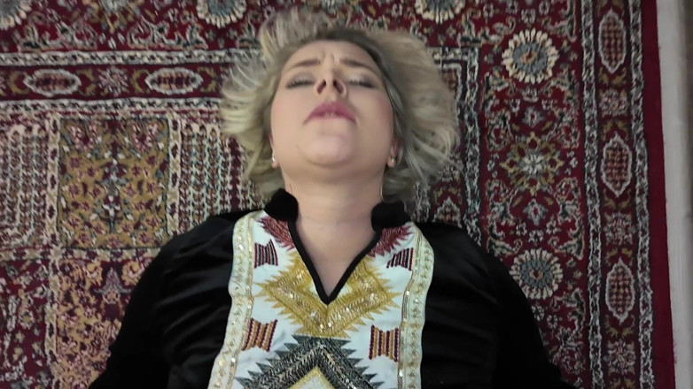 Amateur Homemade Porn: Sex with Tall and Big Ass Step Mom Nikky Dream