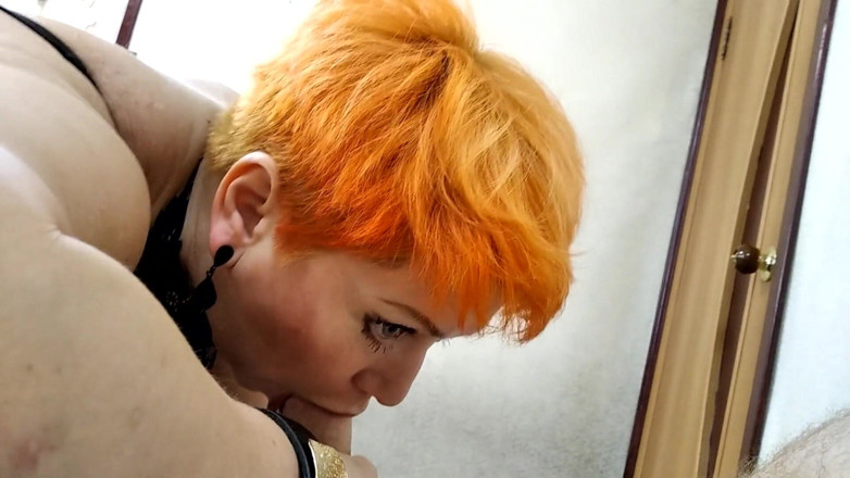 AimeeParadise: Sex sălbatic cu o curvă matură roșcată pofticioasă!