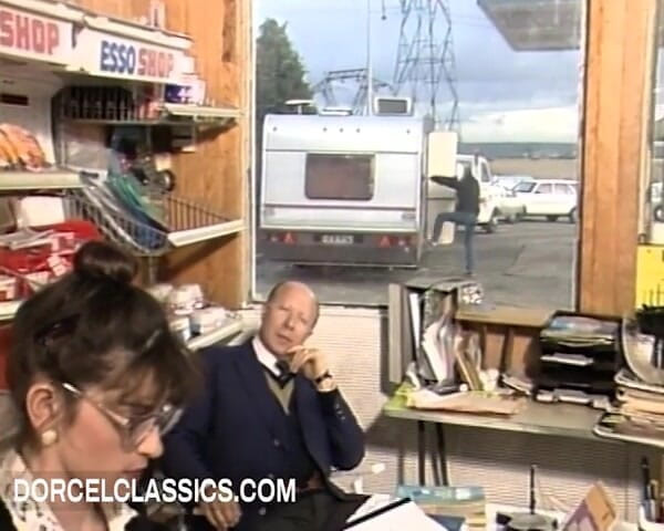 Dorcel classics: Seks vintaj dalam Caravan