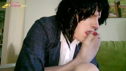 Trans and Cross-Dressers Feet: Tranny licking her feet in pantyhose so perfect