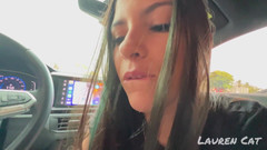 Lauren Cat: Pemandu aplikasi bertuah dapat hottie untuk membayar perjalanan dengan blowjob...