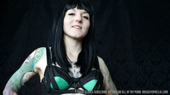 Miss Ivy Ophelia: Treinamento para cadelas do CEI