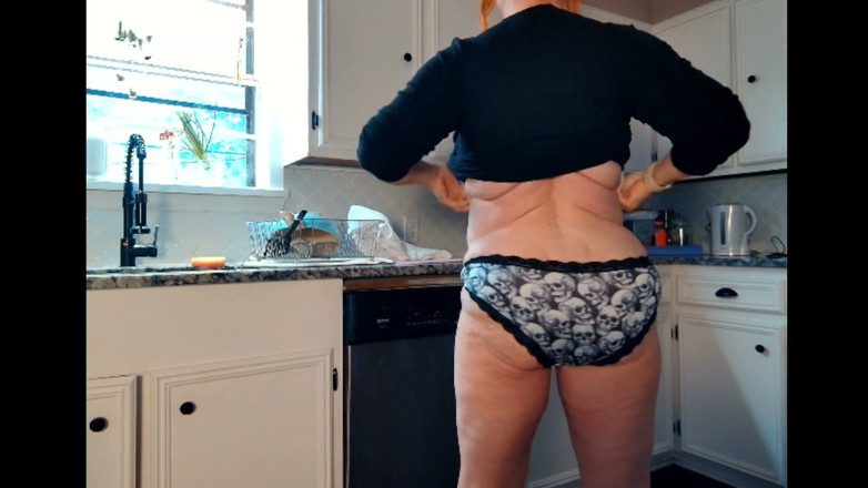 Samantha 38G: Happy Halloween Haunted Dishes with Fat Ass Samantha38g