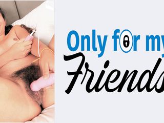 Only for my Friends: चूत के बालों के साथ प्रचुर मात्रा में जापानी मूल की 18 वर्षीय रंडी का पहला पोर्न सेक्स टॉयज की खोज करता है