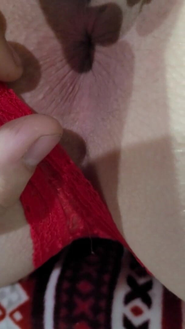 Mimiandevan: Prstění zadku Udělala její orgasmus zblízka do análu