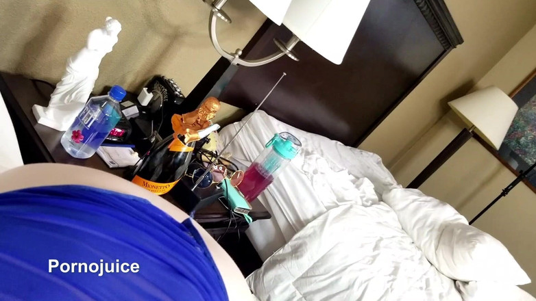 Gentleman Porno: 30 minutová verze mezirasové orgie Mfff.