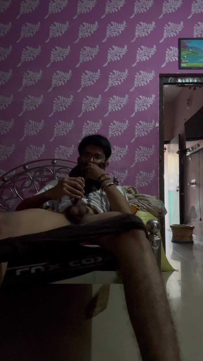 Rahul0: Akela Lund Hilaya