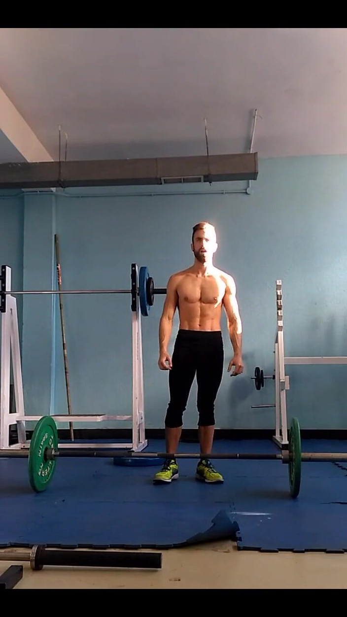 Zeus Ray: Treinando na academia ...
