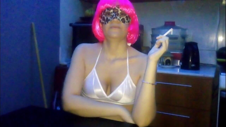 Sexoamateur: 담배 피우는 시가렛