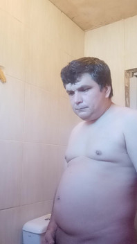 Я пыталась выпить свою мочу, но это не поднялось достаточно жестко в мой рот.