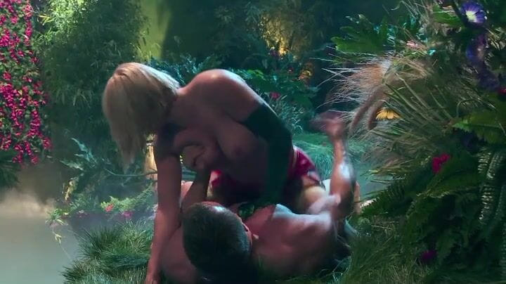 Hot Girlz: Hardcore-penetration draußen